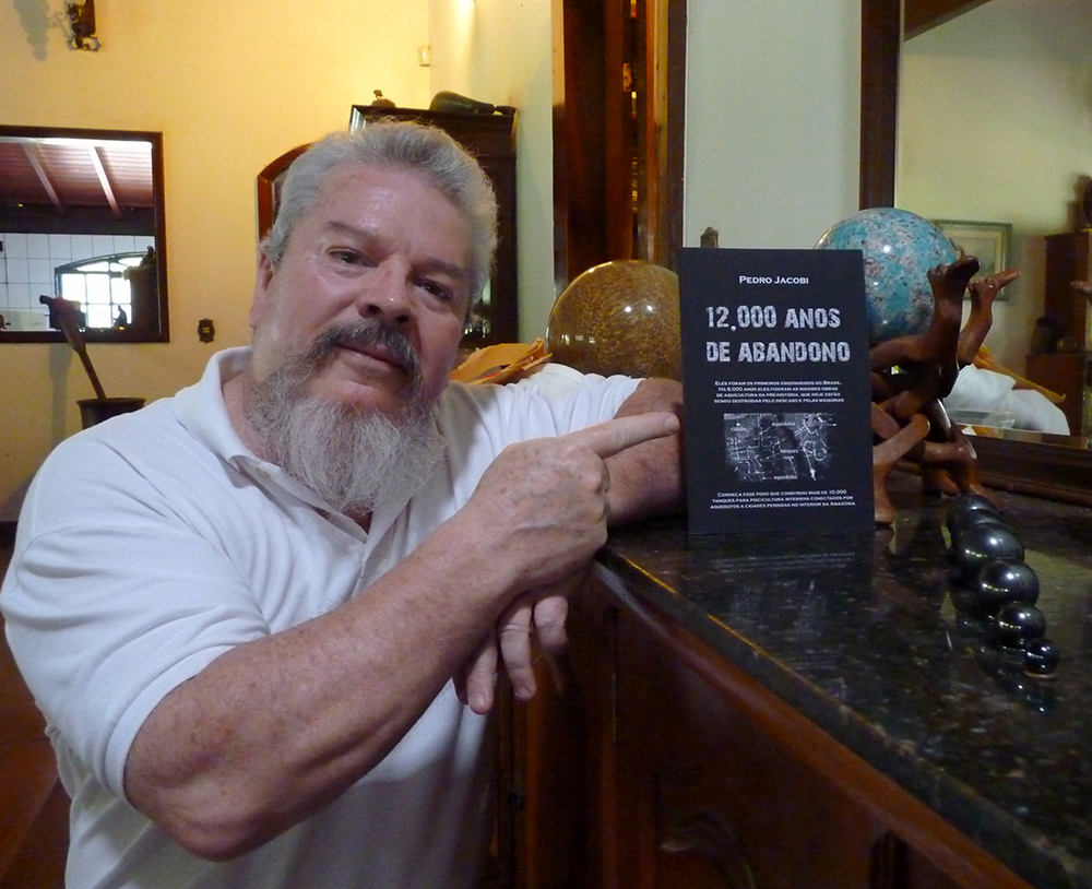 Livro 12.000 ANOS DE ABANDONO